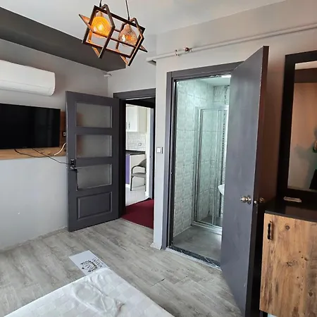 Hotel Nirvana *